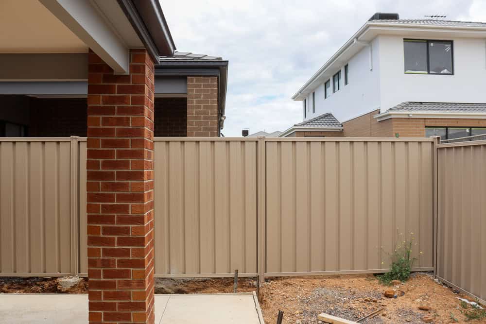 What Are My Rights When My Neighbor Owns the Wall I Want to Paint Slough?